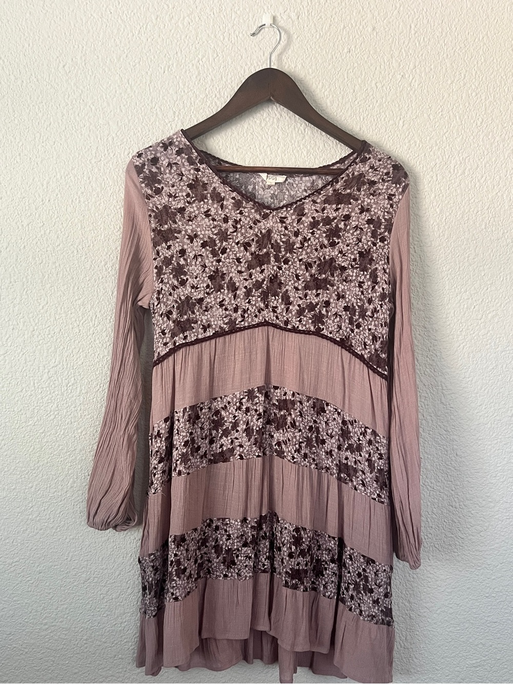 Oddi Mauve Floral Colorblock Tiered Tunic Top M